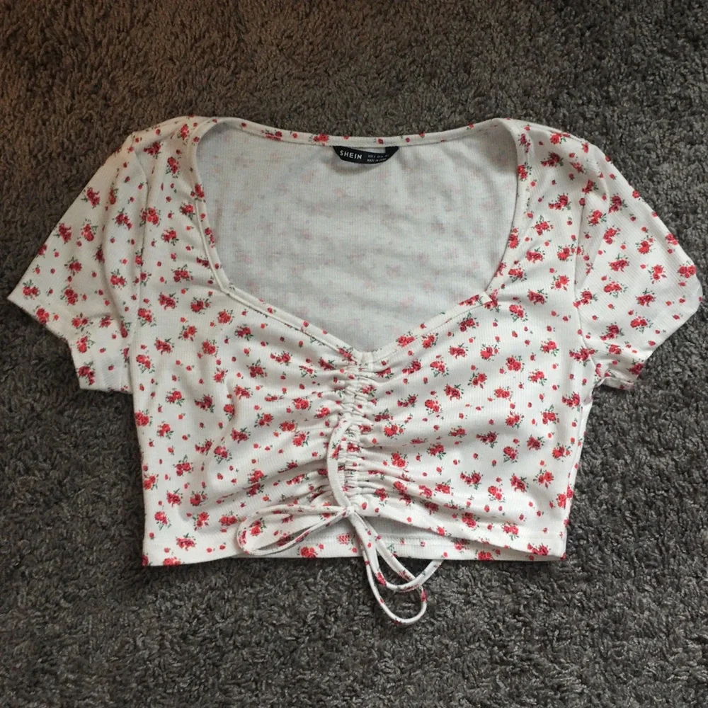 Shein Floral Ruched Front Drawstring Top - Picture 3 of 4